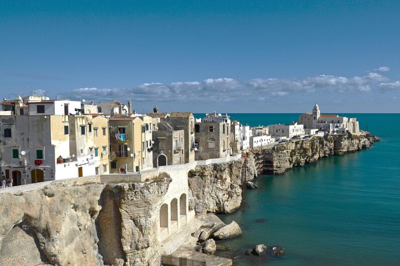 La ruta definitiva por Italia para Semana Santa: un viaje por Apulia, la región de los pueblos blancos