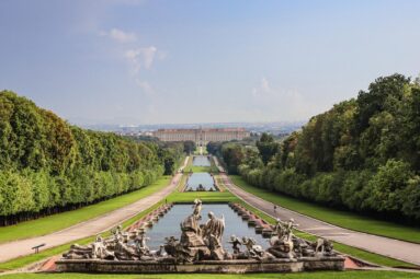 Ni Versalles ni Buckingham, el palacio más grande del mundo perteneció a un rey español y es una joya desconocida